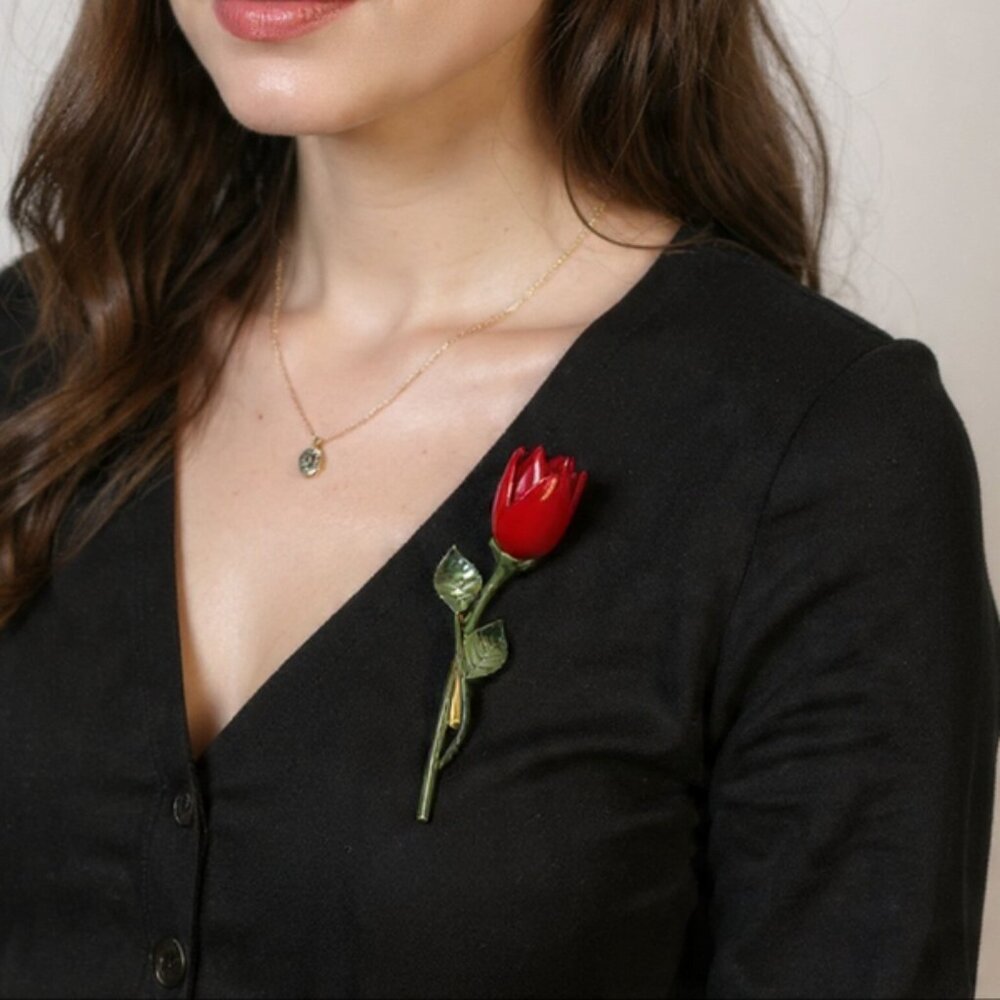 Vintage Enamel Red Pin brooch